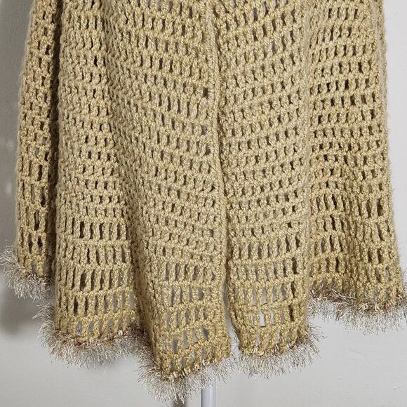 Tan Hand-Knitted Open Weave Cape with Oversized Button and Fuzzy Trim One Size - Picture 2 of 5